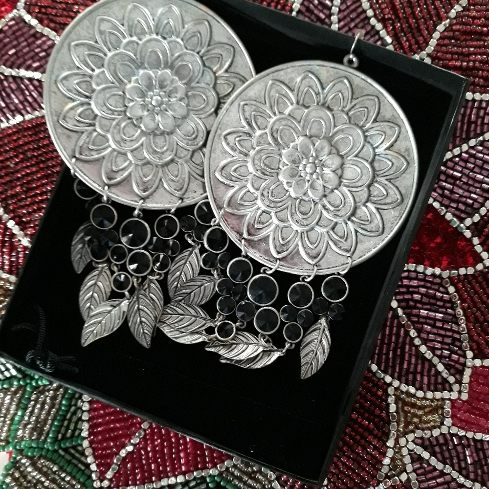 Earrings 🤩 - Picture 3 of 4